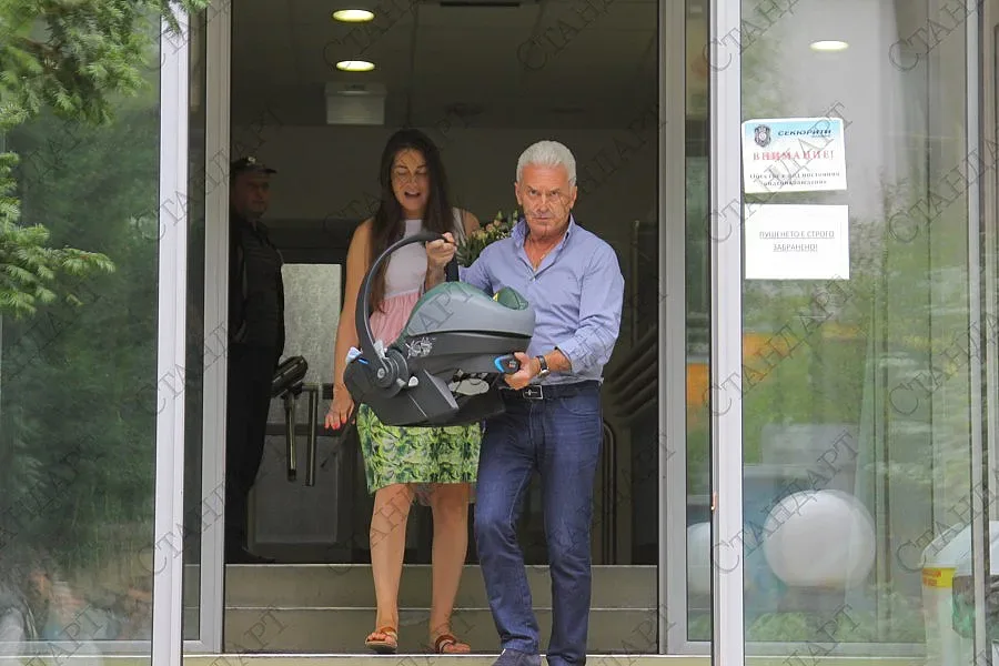 Изписаха Волен-младши (СНИМКИ)