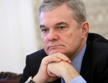 Румен Петков иска армия по границите ни