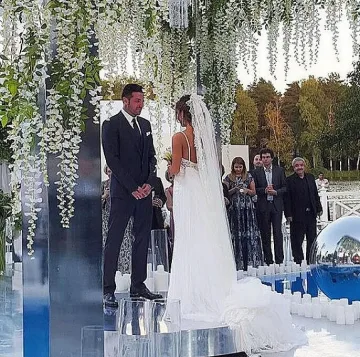 Джизъса каза "да" на Есмер