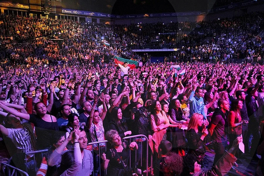 Българи по света гледат концерта на Слави по интернет