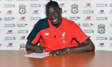 Мамаду Сако поднови договора си с "Ливърпул"