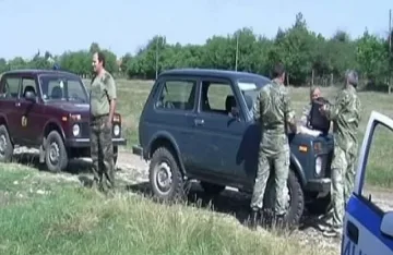 Трима горски си затвориха очите за камион с нередовна дървесина