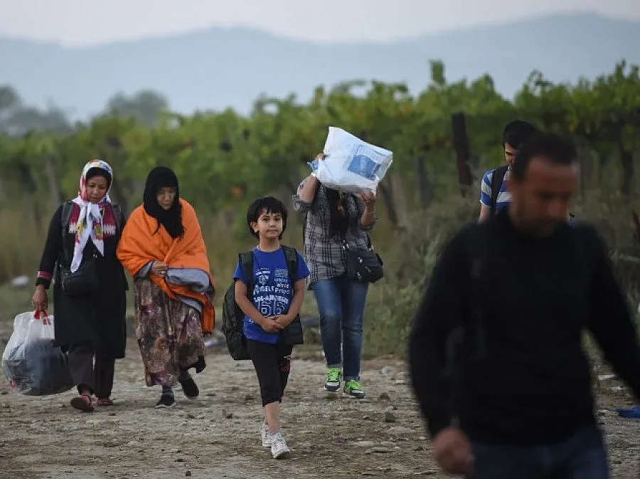 Половин милион бежанци са влезли в Европа за 8 месеца