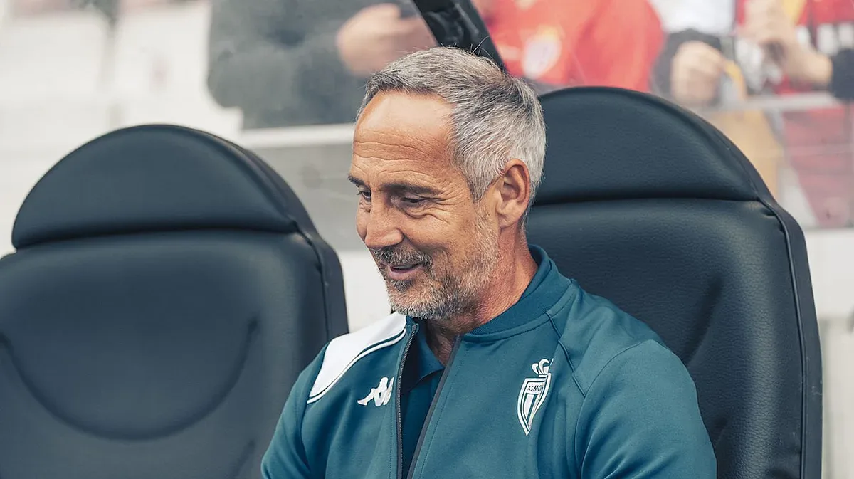 Френски футболен гранд изгони треньора си