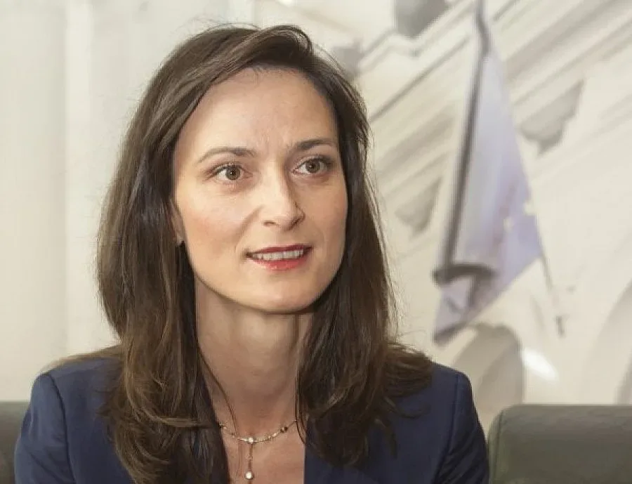 Евродепутат с кампания срещу насилието над жени