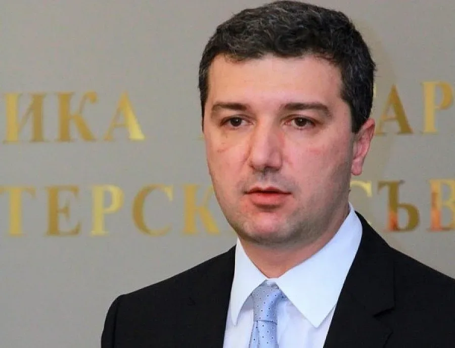 Драгомир Стойнев: Държавните предприятия да бъдат пазарни играчи