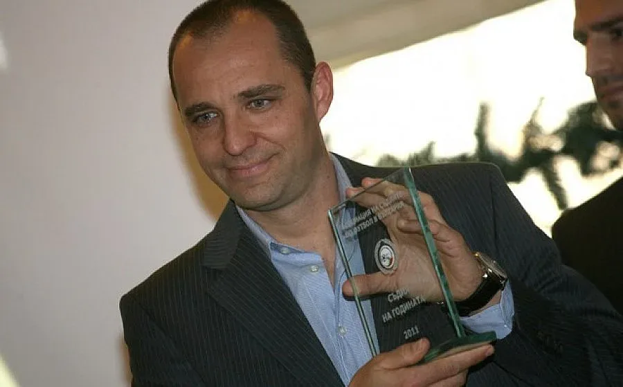 Станислав Тодоров свири "Левски" - "Берое"