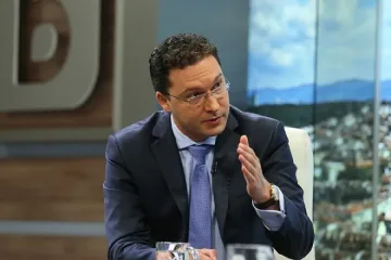 Митов: Европа не трябва да стимулира бежанската вълна