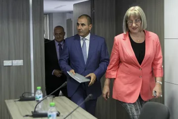  ГЕРБ свали  данък "кмет" (ОБЗОР)