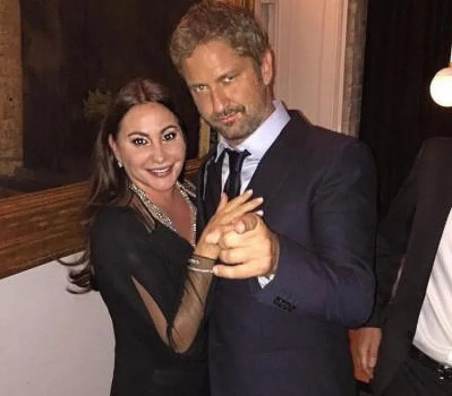 Дарина се натисна на Джерард Бътлър