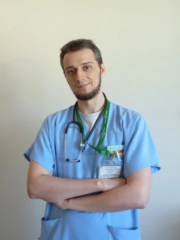 Лекарят не работи само за пари