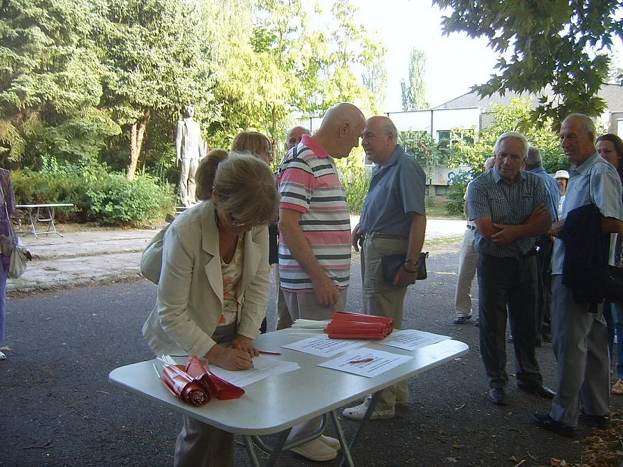   БСП Кърджали: Подписката за отделянето на Кърджали тръгва и по кварталите