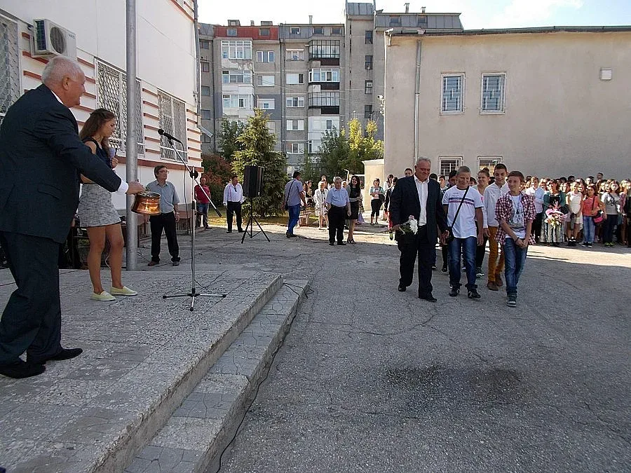 За 67-и път би звънеца във ФСГ "В. Левски"