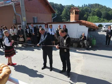 Пенсионерите в с. Осеново вече имат клуб