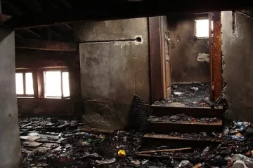 Пожарникари откриха загинал в изгоряла къща