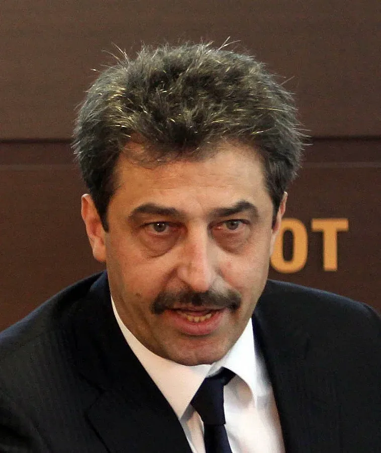 Сръбски медии: Василев спонсорира президента, а няма пари за ток