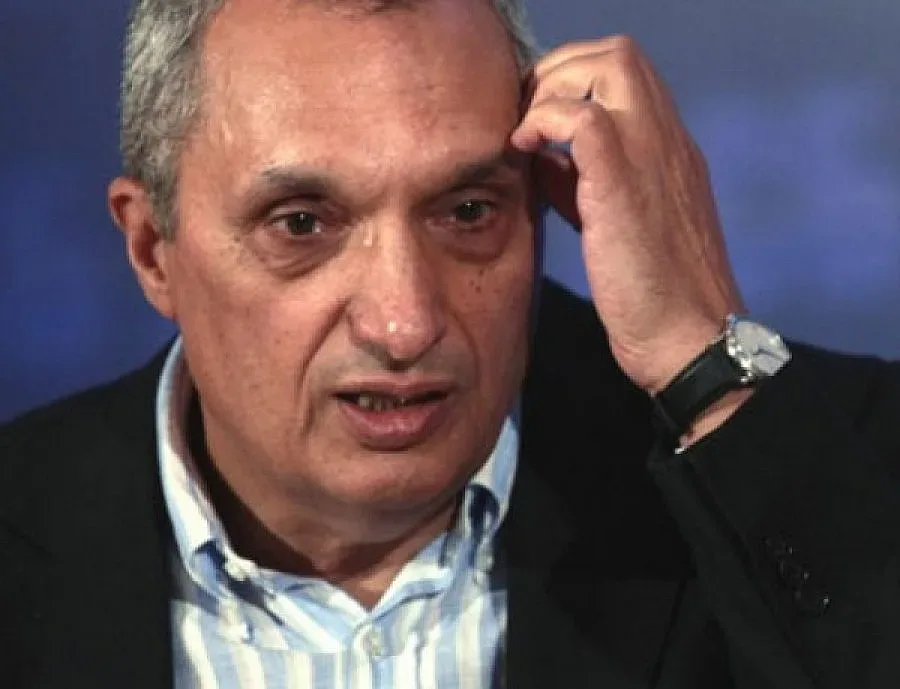 И Костов видя картел за горивата