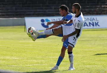 "Левски" измъкна трудна победа над "Славия" в "Овча купел"