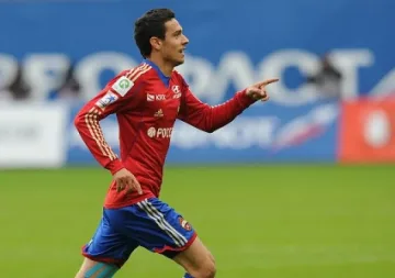 Миланов с 10 минути в руското дерби