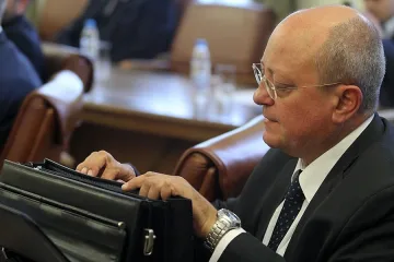 Танев повежда борба с учениците фантоми 