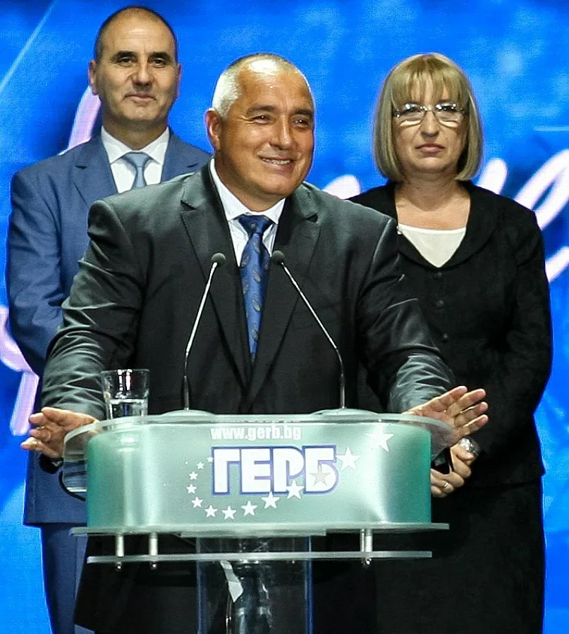 Бойко надъхва 300 кметове