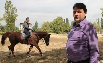 Вадят зайци от конната база "Хан Аспарух"