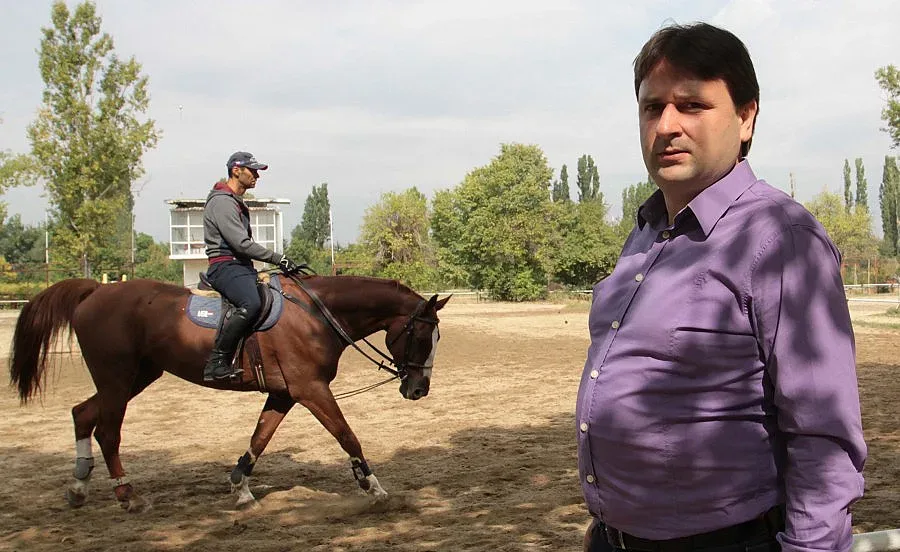 Вадят зайци от конната база "Хан Аспарух"