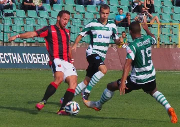 "Черно море" с трудна победа срещу "Локомотив" Пд