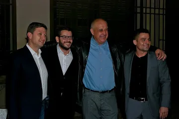 Глад и мизерия във "Фермата"