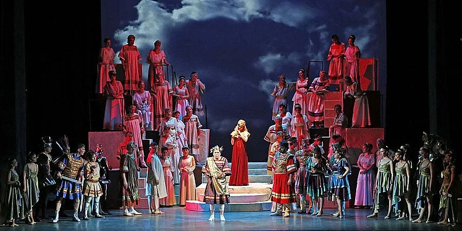 Троянската война оживява на Античния в Пловдив с "Хубавата Елена"