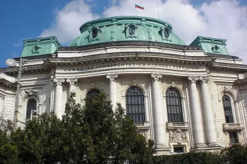 Над 160 000 лева е похарчил СУ за храни без обществена поръчка
