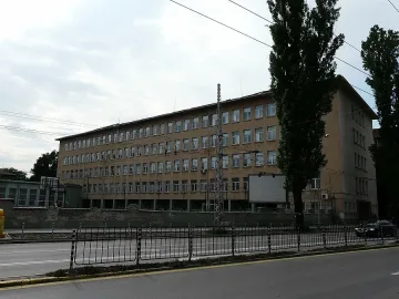 Модерни кабинети в Математическата