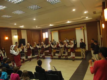 Самодейци танцуваха в Банско пред чужденци