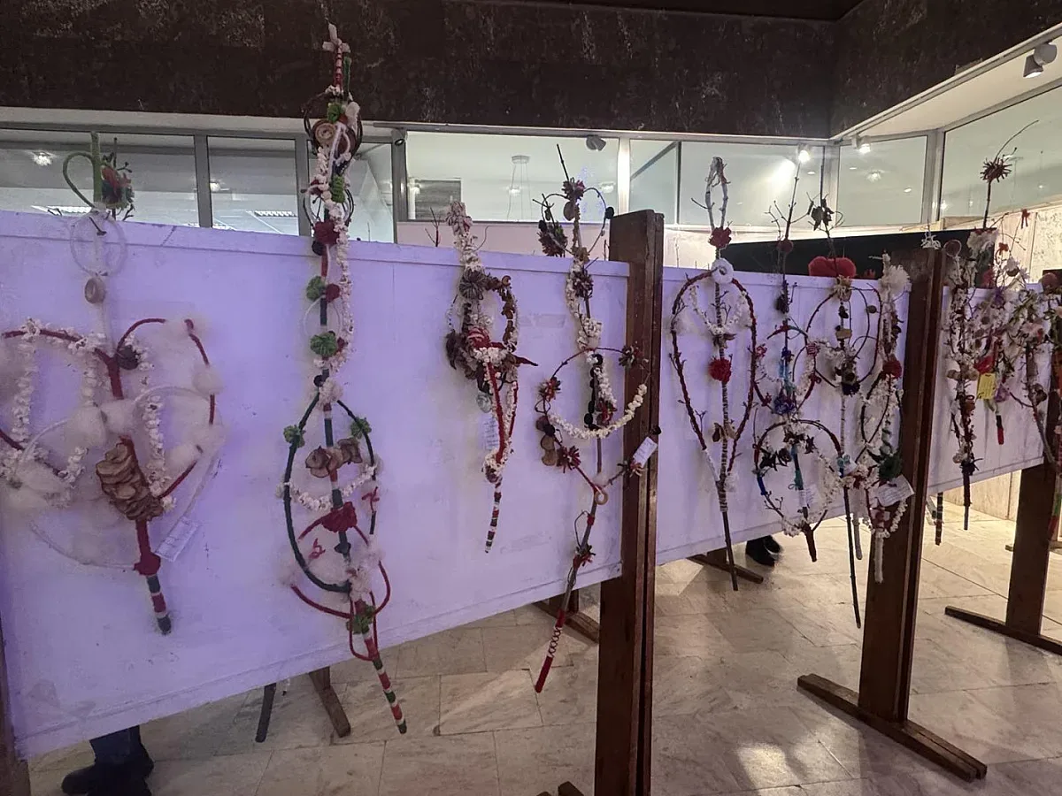 Зам.-кметът Надежда Чакърова: Сурвачките пазят духа на празниците и нашите обичаи