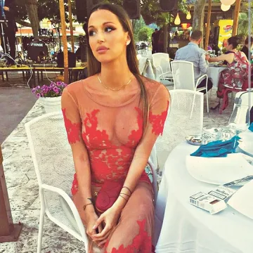 Любовница роди от сръбски национал