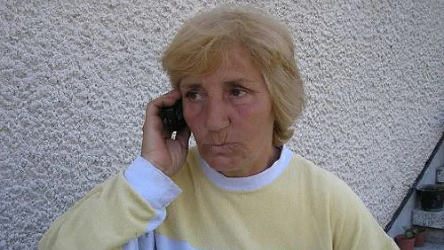 Майката на Ицо вилнее на мач