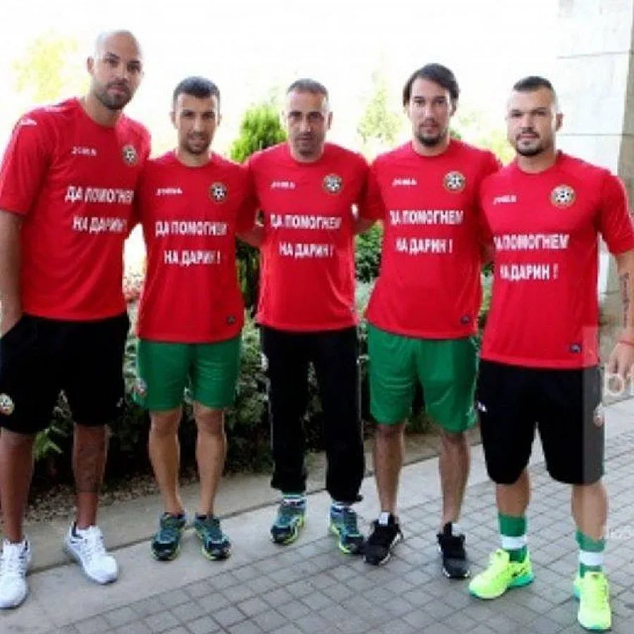Ники Михайлов и националите събраха 7000 долара за Дарин