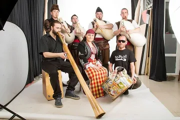 Флашмоб подгрява паметния купон на Тъпани и Гайди