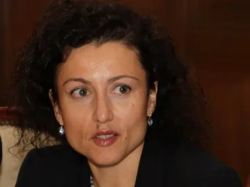 Танева: Ще настоявам за мерки, специфични за нашето производството