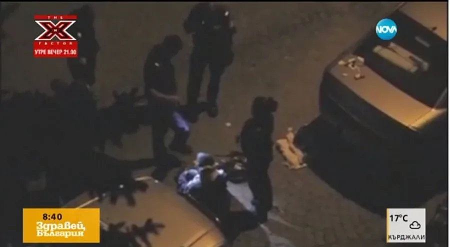 Полицаи се гавриха с бездомник (ВИДЕО)