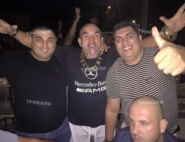 Кметът на Галиче се вихри с 200 купонджии