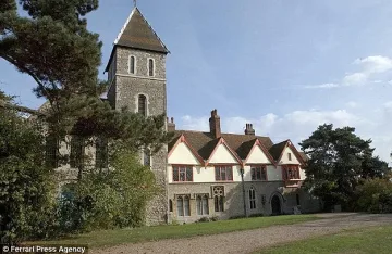 Премиерът на Финландия взима бежанци в дома си (ОБЗОР)