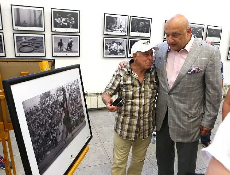 Кралев награди FIAP и спортен фотограф