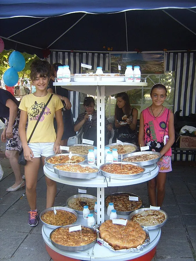 Фестивал на баницата събра изкусни майстори от Източните Родопи