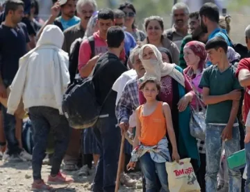 Чакат 5 000 бежанци в Сърбия тази нощ