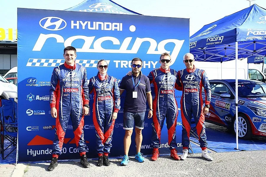 Eкипажите на Hyundai Racing Trophy с успешни тестове преди рали „Сливен”