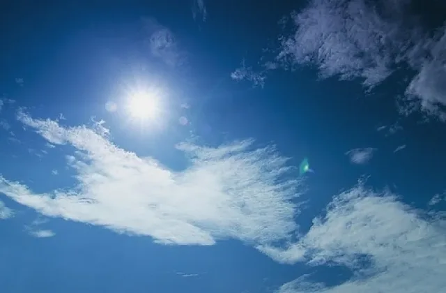 Жегата започва! Ето къде температурата мина 30 градуса