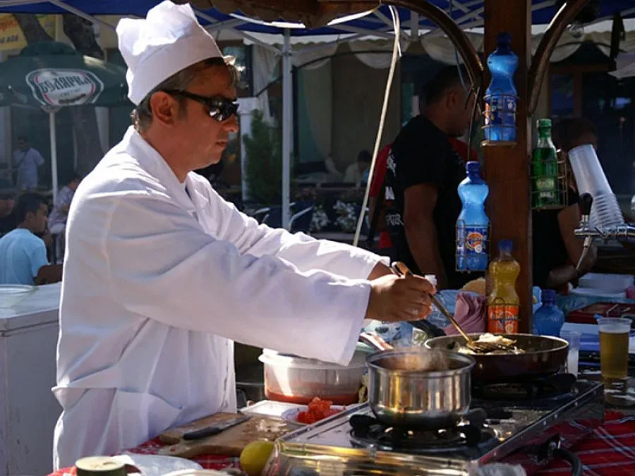 Кметове дадоха старта на тридневен миден и рибен фест в Каварна