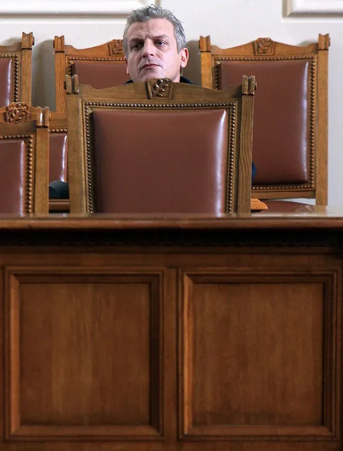 Москов недоволен от корекциите на законопроекта му