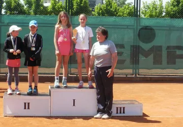 СК "ДЕМА" приема детския "Мастърс" за наградите на ОББ